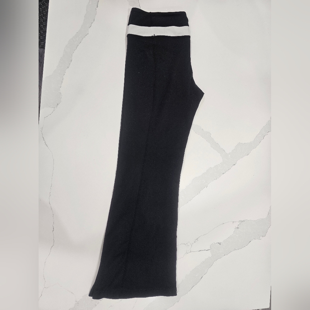 Lululemon Black Groove with White Stripe - Vintage early aughts - 100% Luon